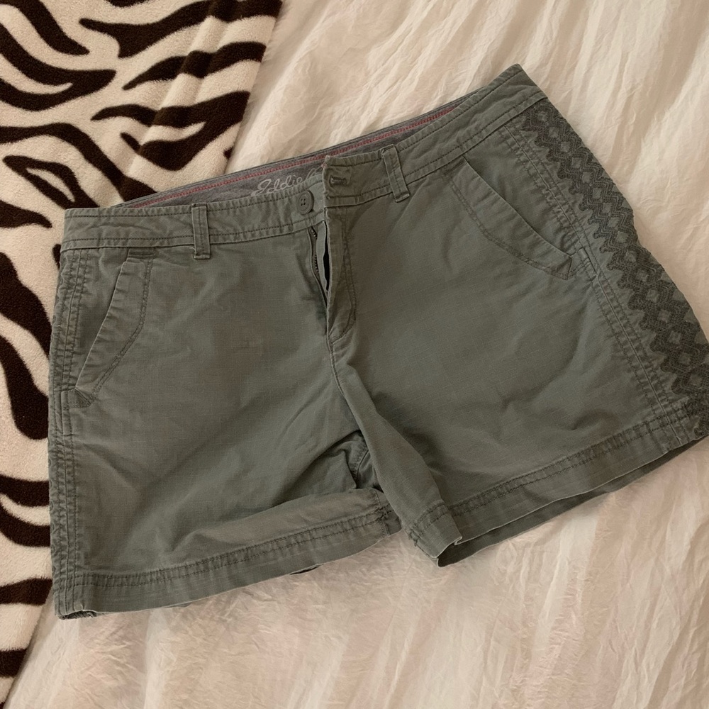 Army green Eddie Bauer shorts